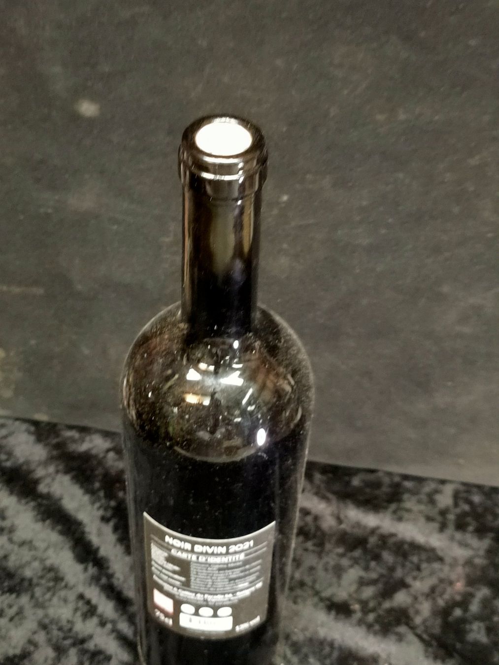 Vino: NOIR DIVIN 2021 – Nuovo (secondo la descrizione) da Genève venduto da Leboucheoreilles 4