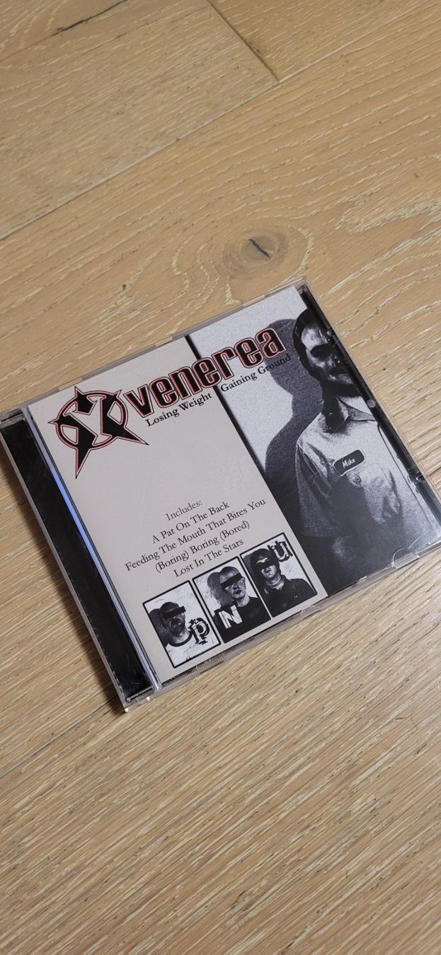 CD: Venerea - Losing weight gaining ground – Usato da Pregassona venduto da Adda83