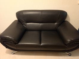 2er Sofa Set – Schwarzes Kunstleder mit Chromfüssen