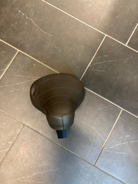 Piaggio Mofas: Piaggio Ciao Sattel – Neu und originalverpackt aus GONTENSCHWIL von WERROG18 1