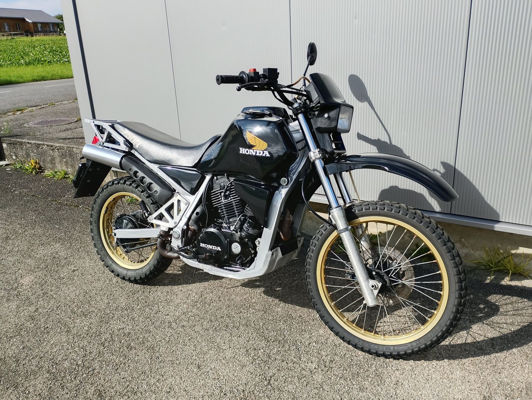 Honda Enduro: Honda XLV 750 R – Difettoso da Basadingen venduto da Class-X_Parts 4