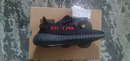 Yeezy Boost 350 V2 Neu Gr. 43,5 originalverpackt