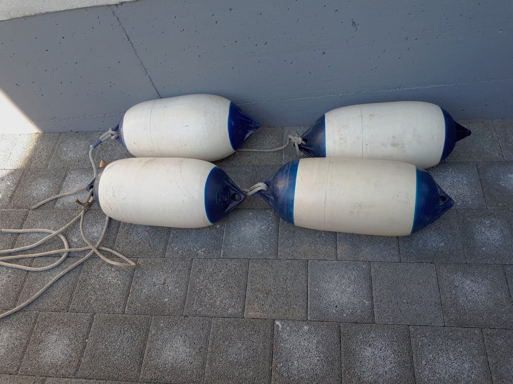 Barche: Polyform F2 - Langfender in weiss/blau – Usato da Madiswil venduto da 20gls