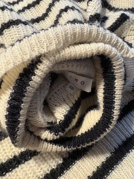 Iro Pullover & Sweatshirts: Pull Iro, modèle Seely, écru et noir, col roulé – Gebraucht aus Lajoux JU von plise 5