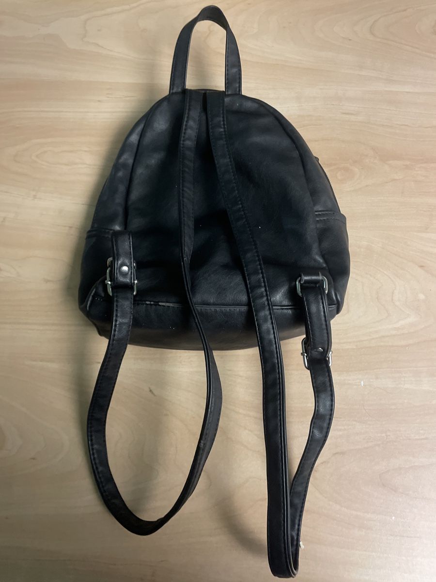 Zaini: Schwarzer weicher Anne Field Rucksack – Usato da Obergerlafingen venduto da cabo5 1