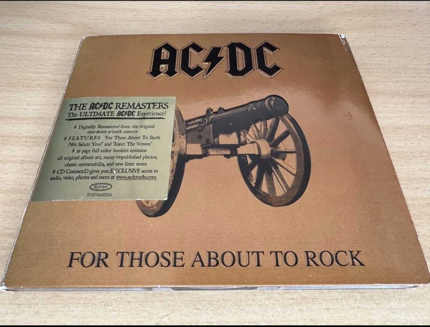 CD: AC/DC - For Those About to Rock CD - – Usato da Fehraltorf venduto da mugr01