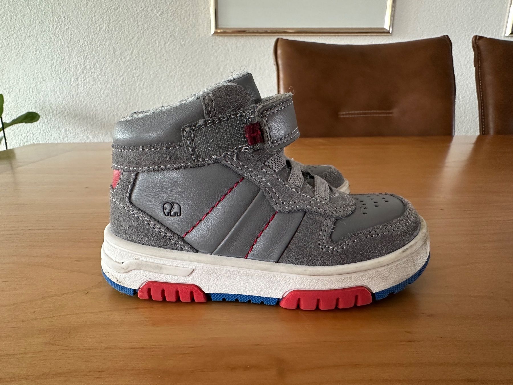 Scarpe per ragazzi: Kinderschuhe "Elefanten" Gr. 21 – Usato da Wallisellen venduto da funnydance 3