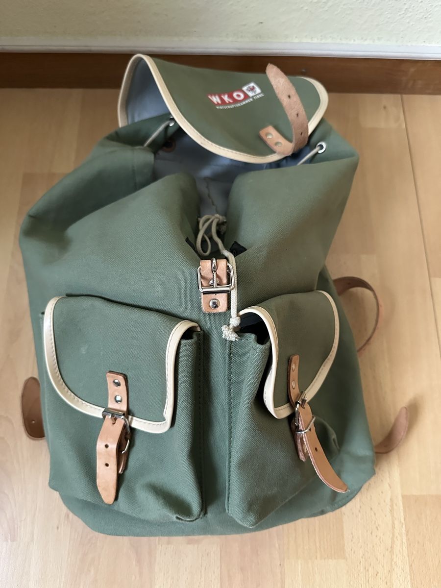 Zaini: Essl Wanderrucksack  – Usato da Oberengstringen venduto da Affeier0 3