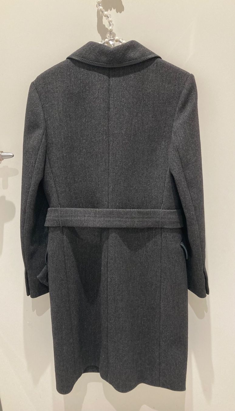 Prada Cappotti: Prada mantello no 40I-36CH – Usato da Paradiso venduto da Kayakara 1