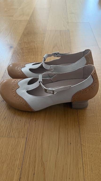 Damenschuhe: Escarpins Salomé Brako  – Gebraucht aus Lausanne von NadiaDebrot 2