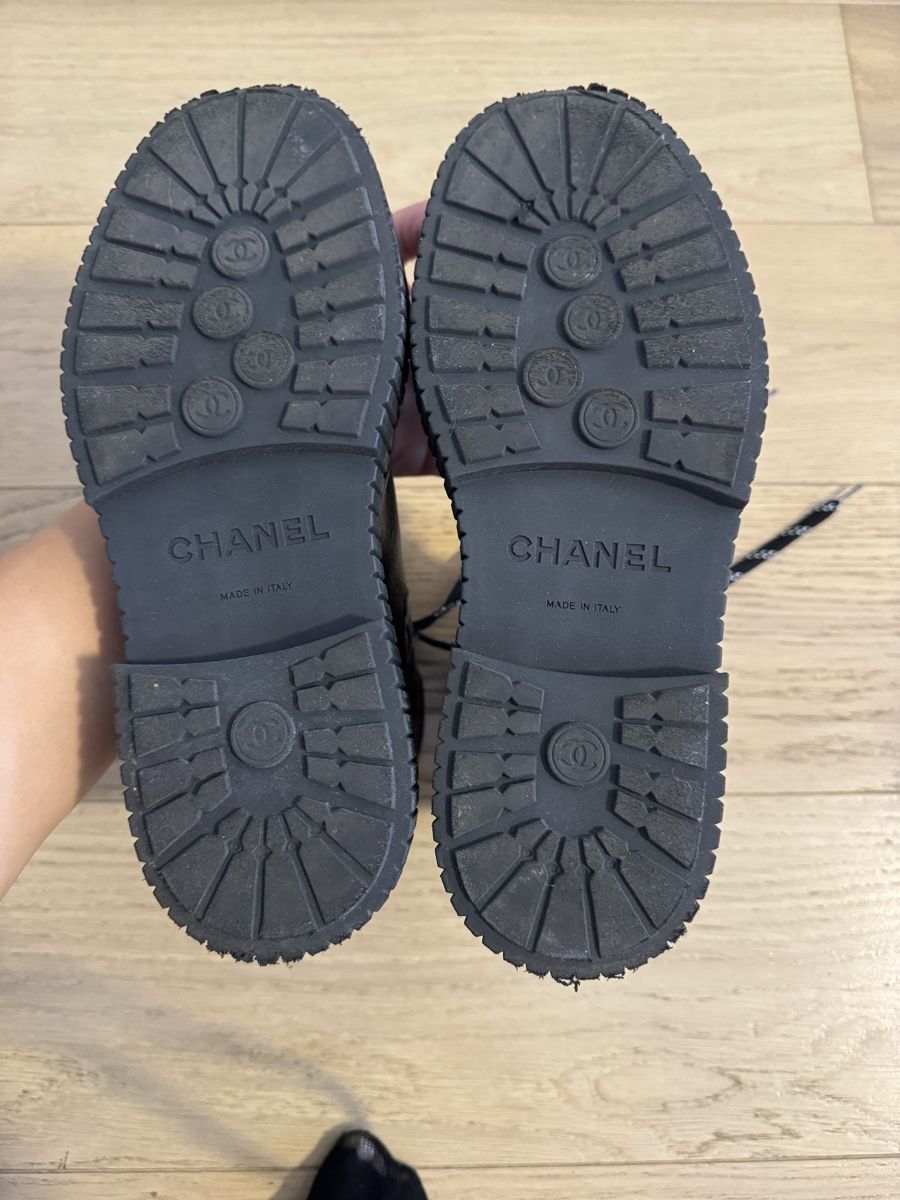 Chanel Chaussures femmes: Bottines Chanel Noir – D'occasion à Genève par hya_ccc8 5
