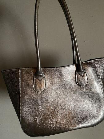 Sac cabas en cuir doré