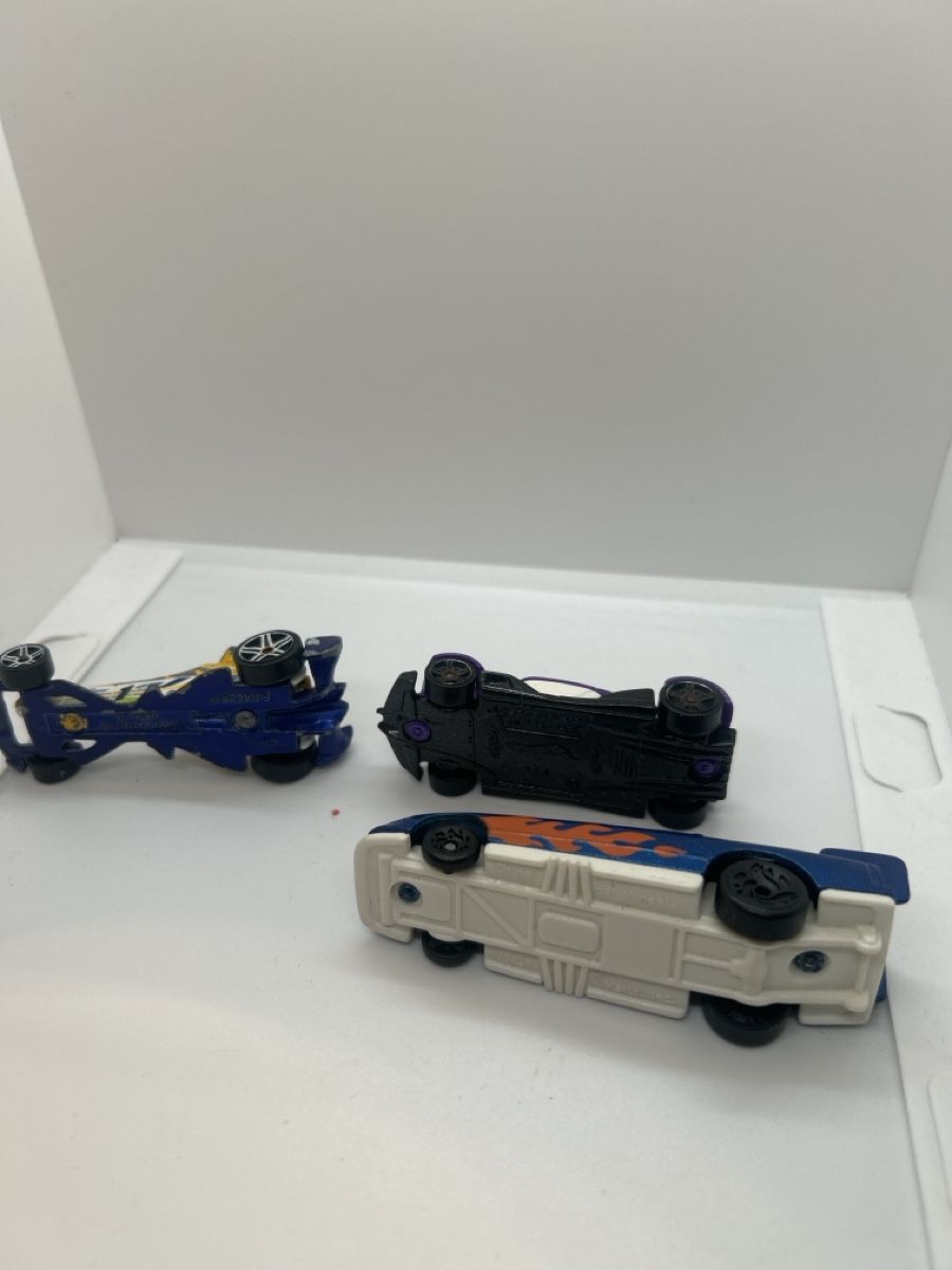 Hot Wheels Modellini d'auto: 3 x Hot Wheels Cars – Usato da Gorduno venduto da dm0320 2
