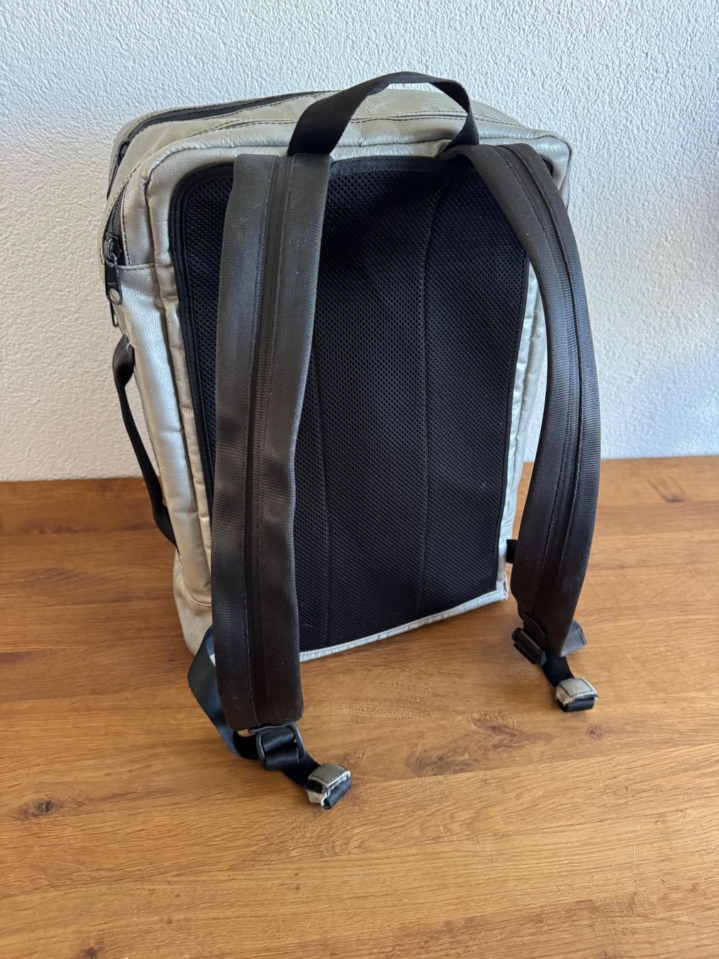 Freitag Zaini: Freitag Rucksack Hazzard F306 Silber – Usato da Frauenfeld venduto da lona05 3