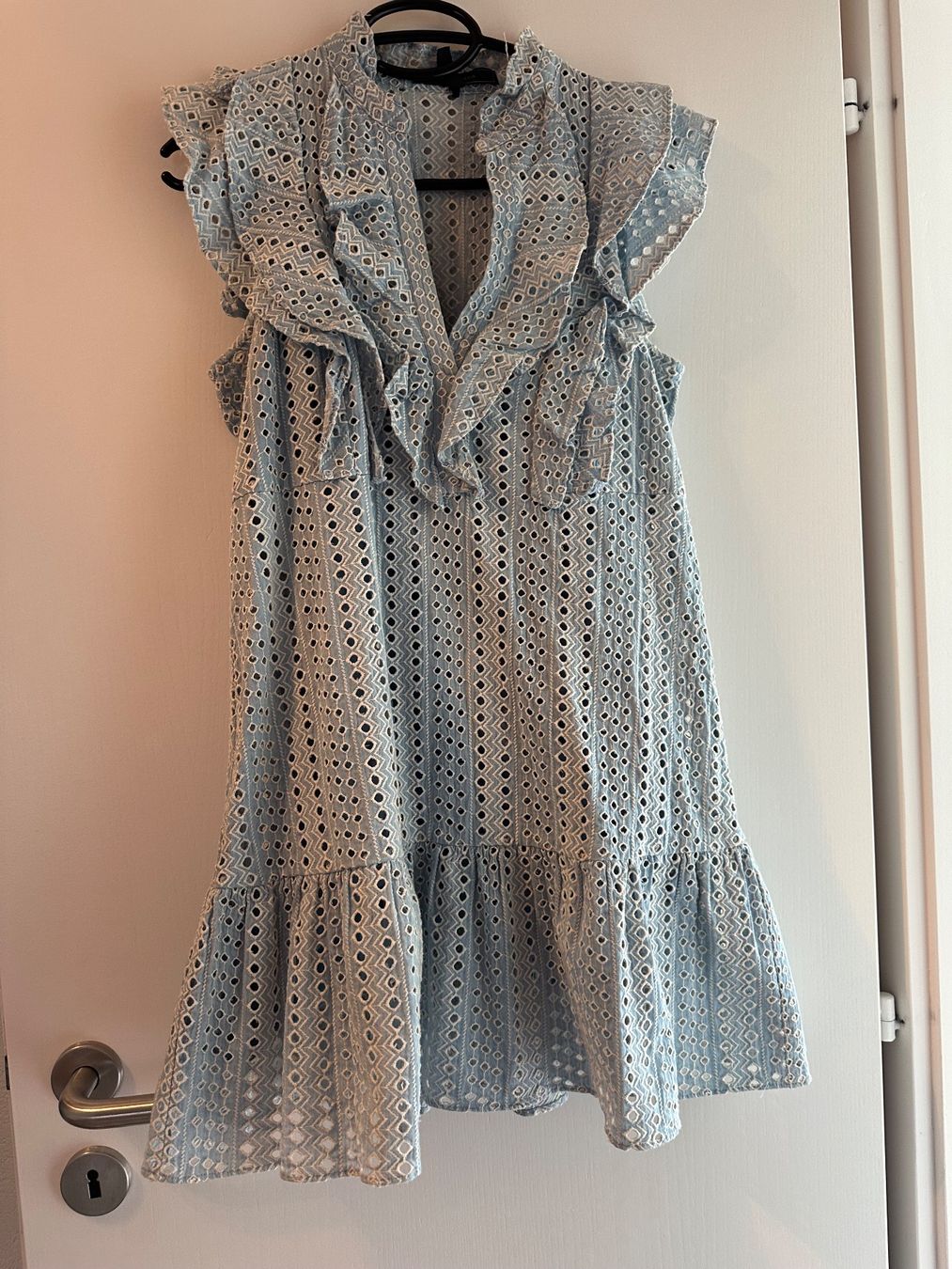 Vestiti: bcbg maxazria – Usato da Laupen BE venduto da Smythe