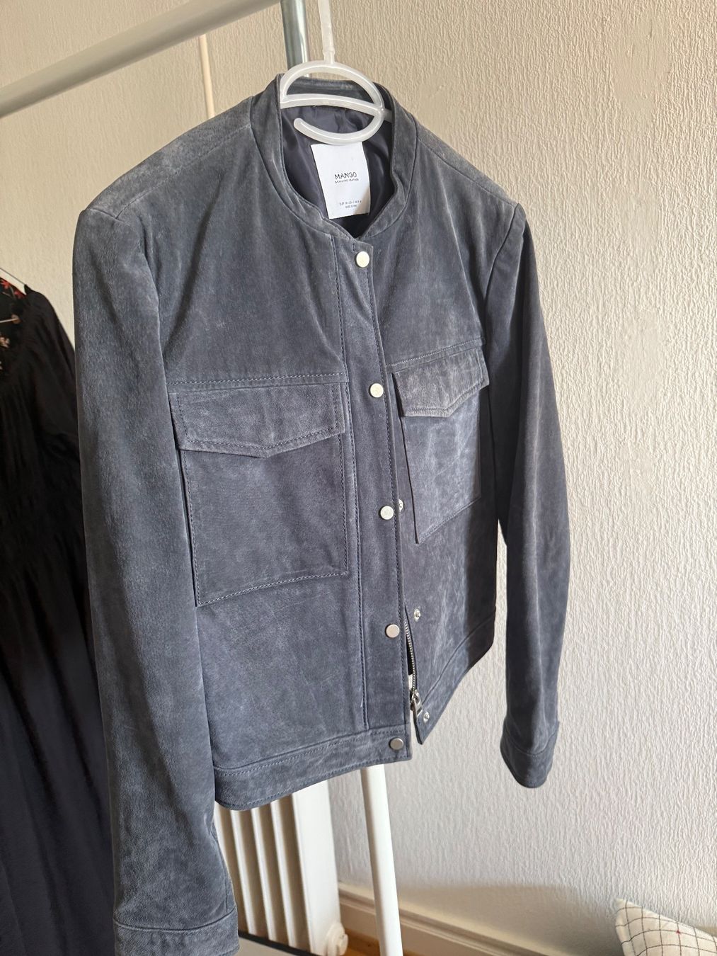 Mango Vestes: Veste en cuir mango – D'occasion à Lausanne par Ruche_ 1