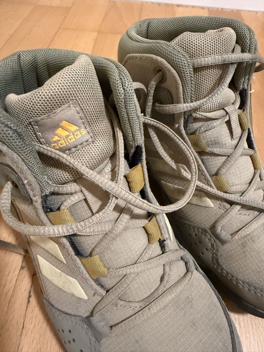 Adidas Scarpe per ragazzi: Adidas Wanderschuhe 29 – Usato da Bülach venduto da sawa22 3