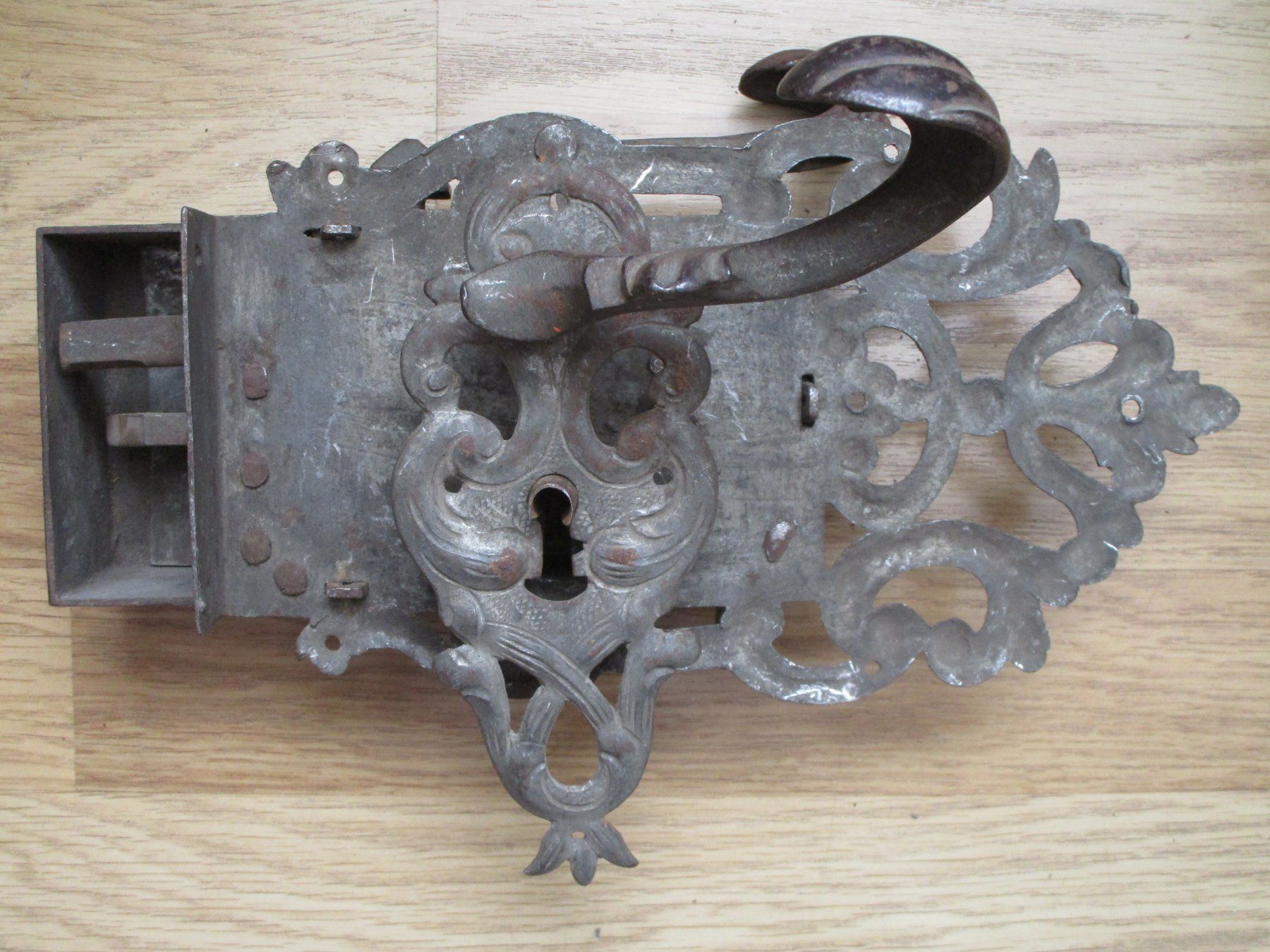 Cadenas: Antikes Türschloss geschmiedet – D'occasion à Heimberg par Lupo57