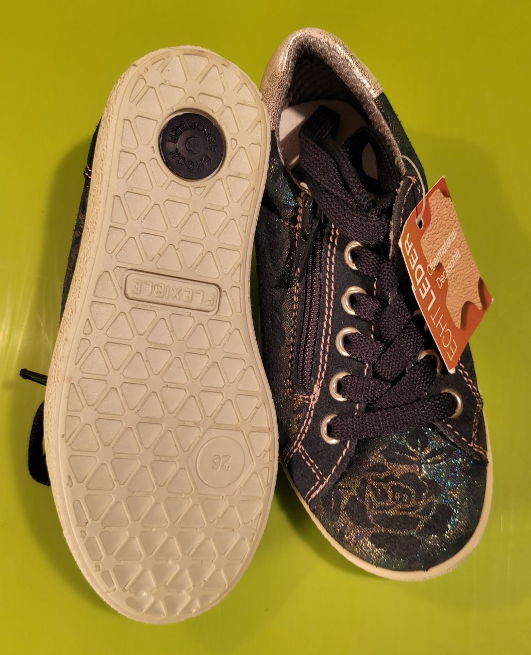 Scarpe per ragazzi: Schuhe NEU 26 TWISTY Glitzerprint Flexsohle – Nuovo (secondo la descrizione) da Emmenbrücke venduto da yanndrechsler 4