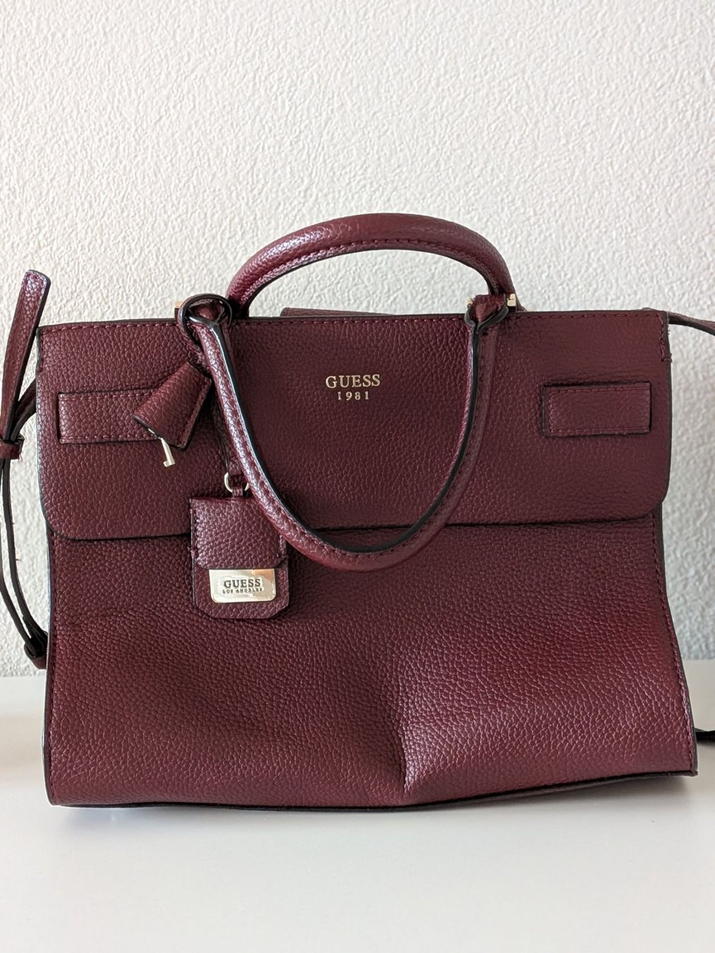 Guess Borse: Guess Handtasche – Nuovo (secondo la descrizione) da Münsingen venduto da morf76
