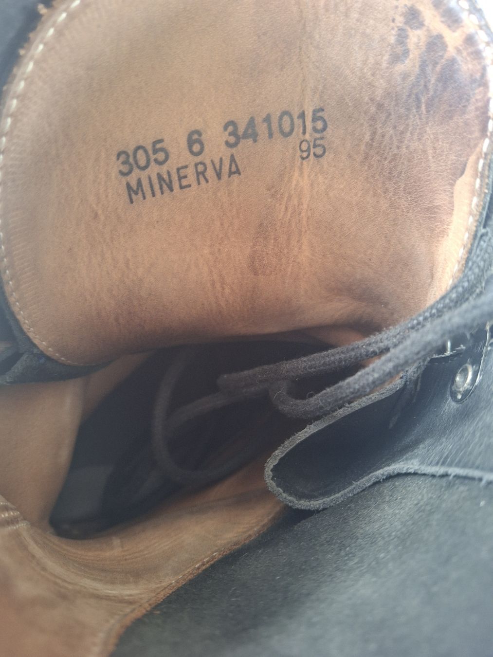 Minerva Scarpe da uomo: Alte Militärschuhe Gr.45 – Usato da Schwyz venduto da Pink270 4