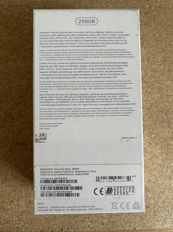 Apple Telefoni cellulari / Smartphones: iPhone 8 Silber 256 Gb – Usato da Köniz venduto da Ruffkiid 4