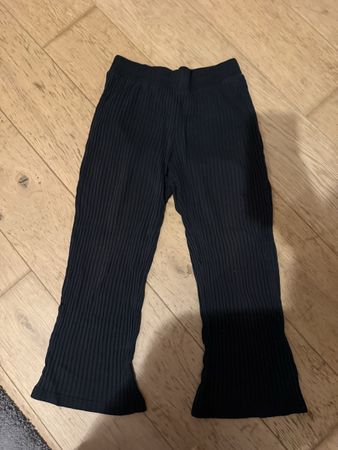 Hosen Rippenstrick Schwarz Grösse S guter Zustand
