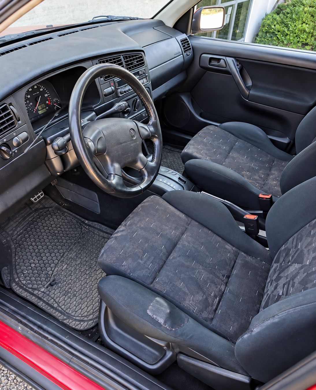 VW Golf III VR6 2.8 Automatik – 174 PS – Jahrgang 1992.- AHK (D ...
