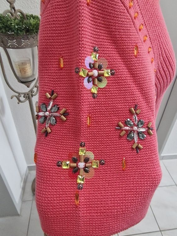 Camicette: Pink Embellished Knit Blouse – Usato da Basel venduto da dar_ch4051