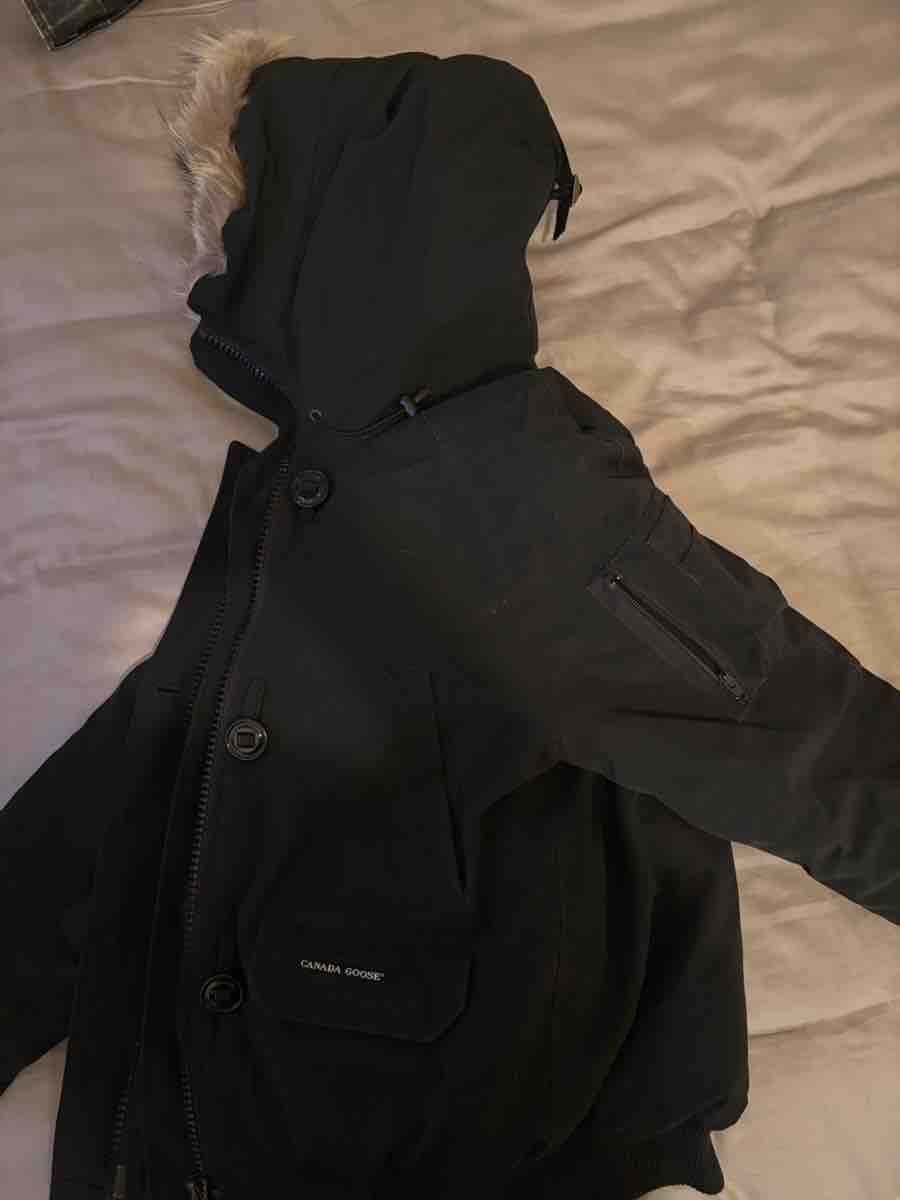 Canada Goose Mäntel: Canada Goose Bomber Jacket Black Size S – Gebraucht aus Genève von jae_n2pn 2