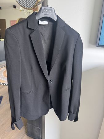 SALE AKRIS Blazer, Grösse 36 Schwarz, Elegantes Design Neu