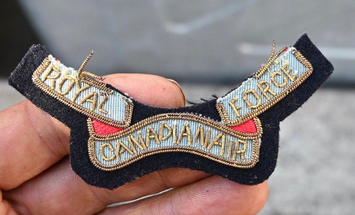 Uniformi: altes Teil! Kanada Luftwaffe Mützenabzeichen – Usato da Pfaffhausen venduto da mono_rec 1