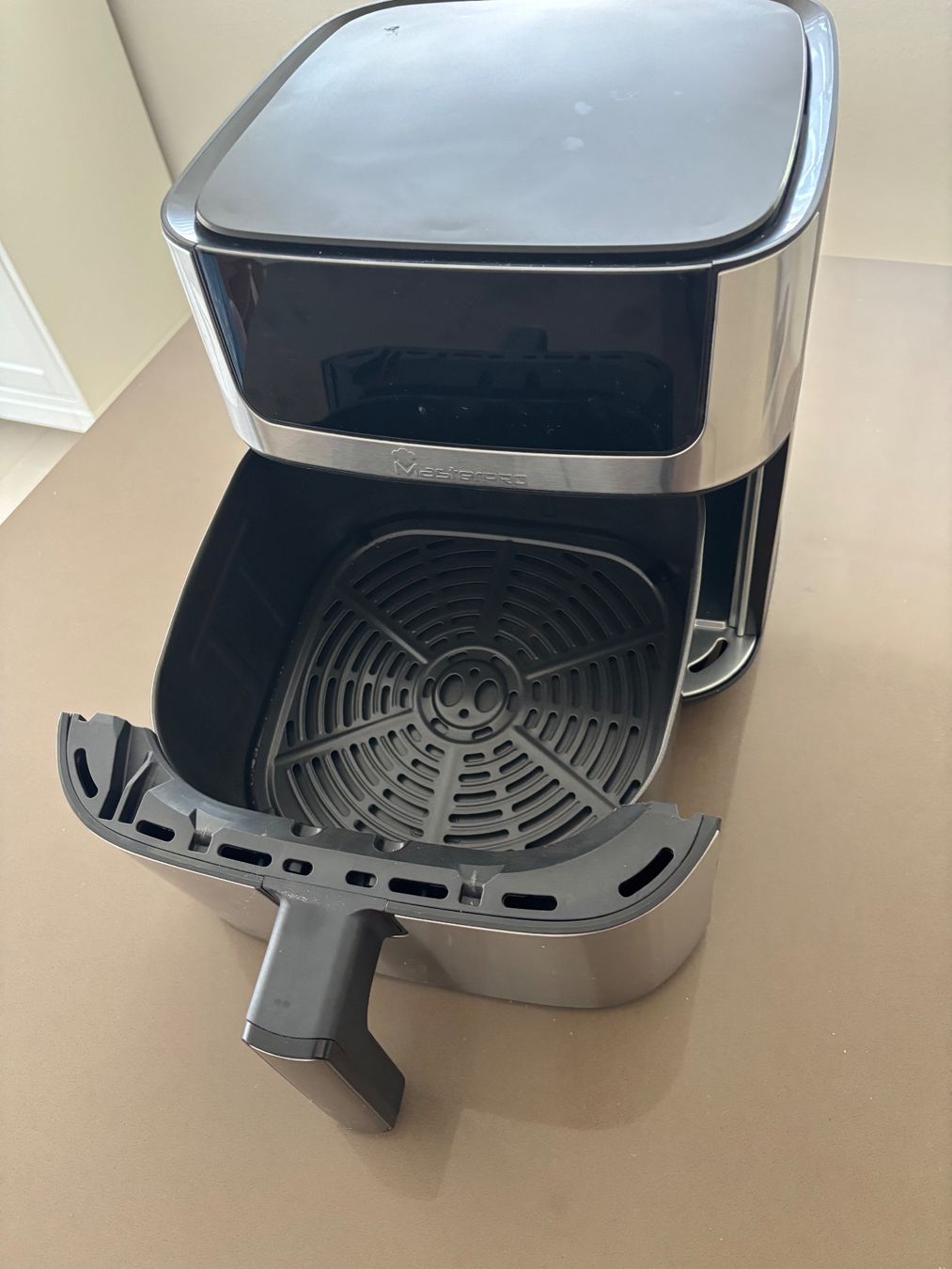 Elettrodomestici da cucina: Heißluftfritteuse MasterPro – Nuovo (secondo la descrizione) da Rütihof venduto da gla_yw9y 1