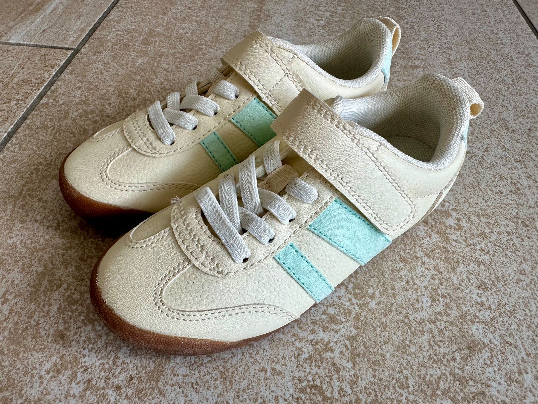 H&M Scarpe per ragazzi: (ungetragene) H&M Sneaker, Gr. 28 – Nuovo (secondo la descrizione) da Dübendorf venduto da liism 2