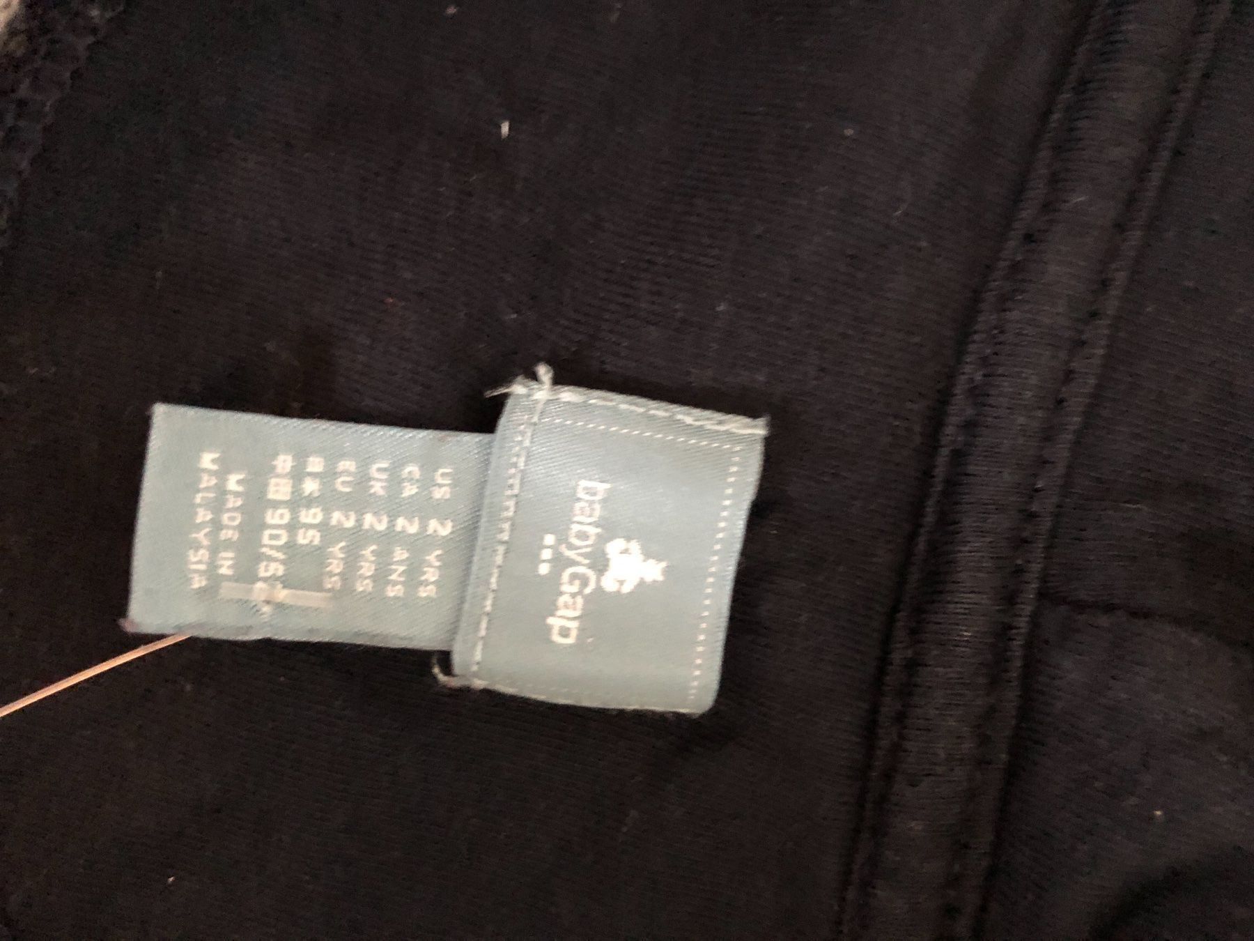 Gap Jacken & Mäntel: GAP Sweatshirt Kaputzenjäckli Gr.2j. – Gebraucht aus Obergerlafingen von cabo4 1