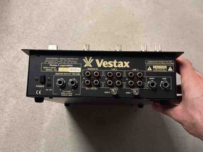 Vestax Console di mixaggio: Vestax PMC-07Pro Professional Mixing Controller – Usato da Meilen venduto da msc_28lx 1