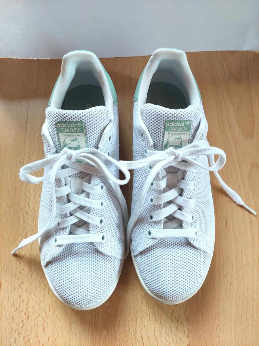 Adidas Damenschuhe: Chaussures Adidas Stan Smith pointure 40 – Gebraucht aus Épalinges von lola_vp_99
