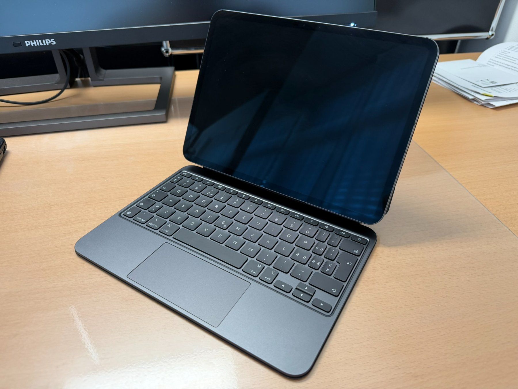 Apple Tablet PC: iPad Pro 11 M4 + Magic Keyboard CH | Top Zustand – Usato da Baar venduto da robin.olthof 1