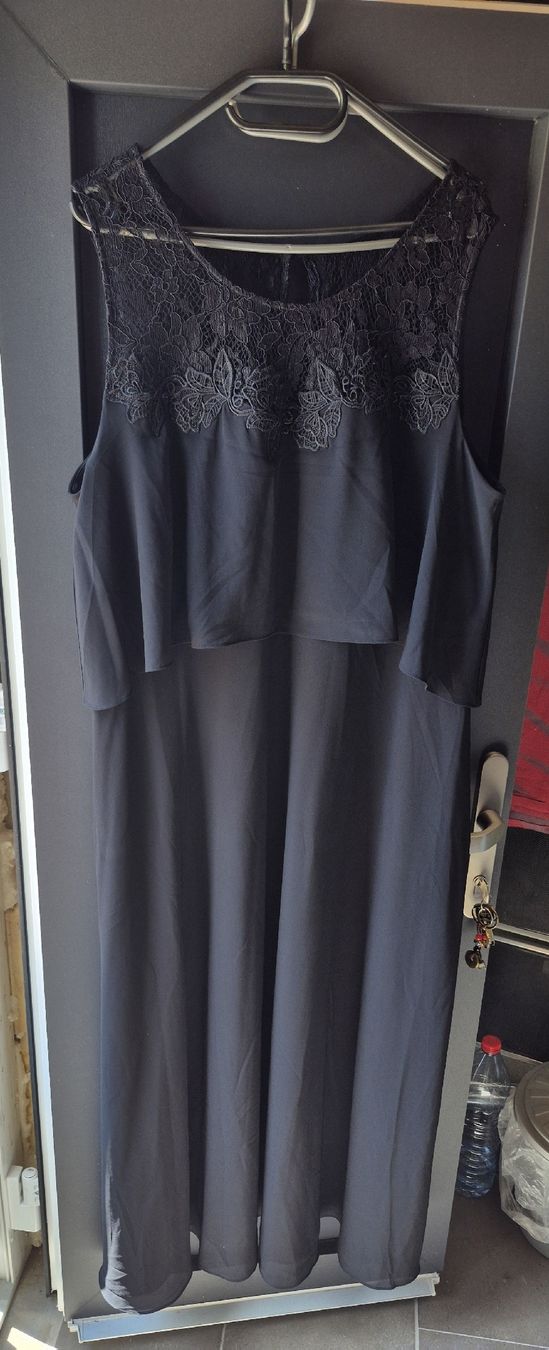 Vestiti: Kleid – Nuovo (secondo la descrizione) da Wislikofen venduto da Ana.Gomes