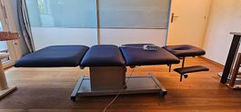 Massageliege mit viel Zubehör von Oaksworks