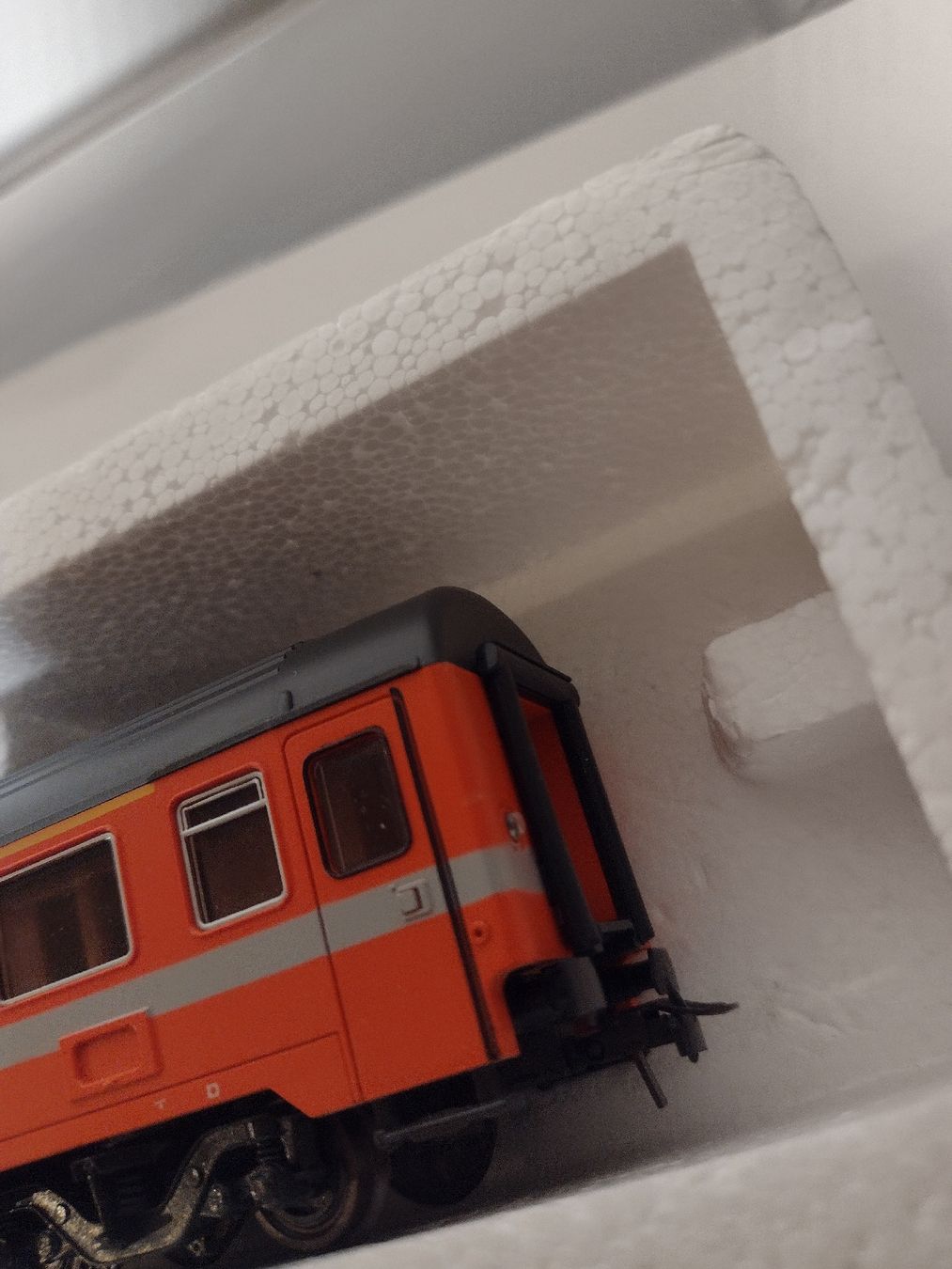 Roco Modellini di ferrovie: Vintage Roco HO Scale Austrian Passenger Train Car – Usato da Zürich venduto da TrainLine 2