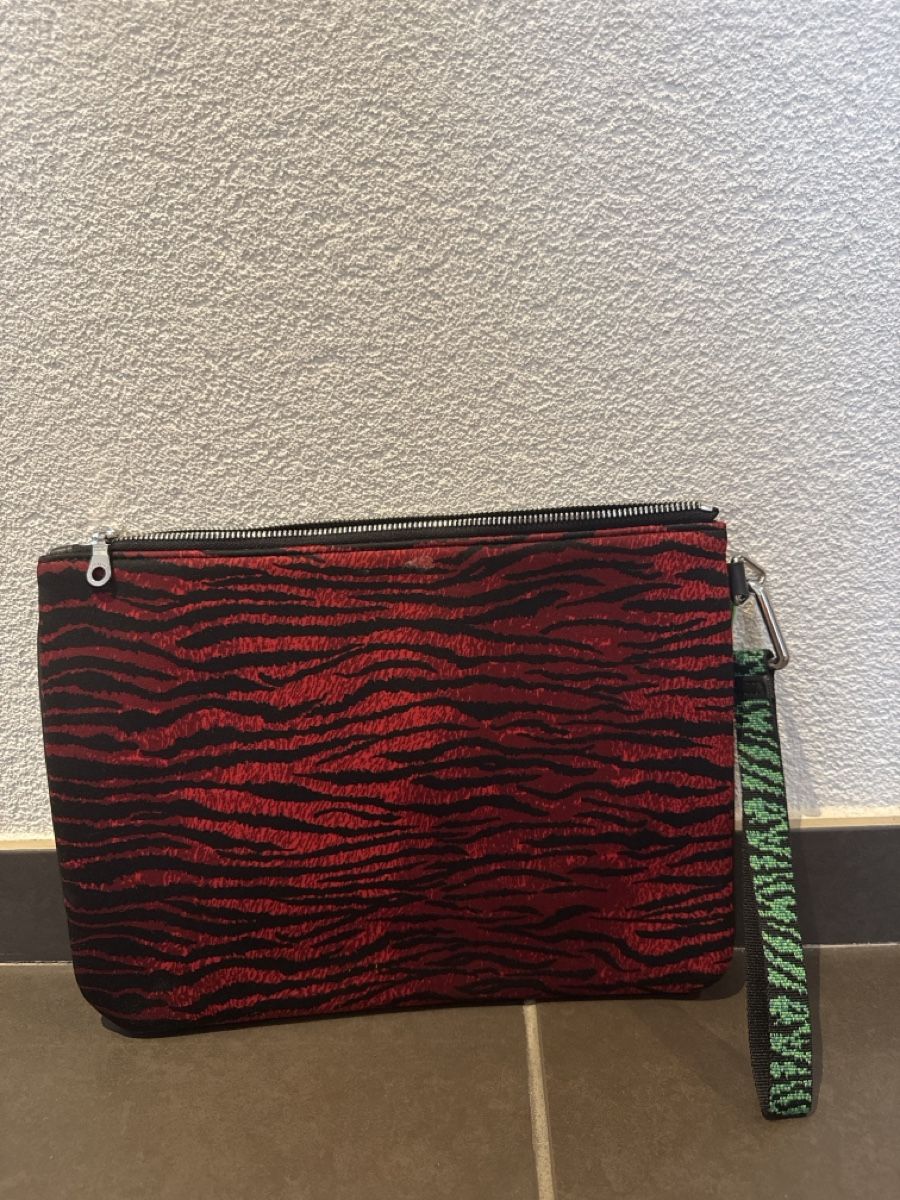 Kenzo Borse da donna: Sac à main Kenzo x H&M – Usato da La Chaux-de-Fonds venduto da Ro.raw 1