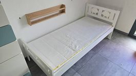 Letto in legno e materasso da 160x70cm