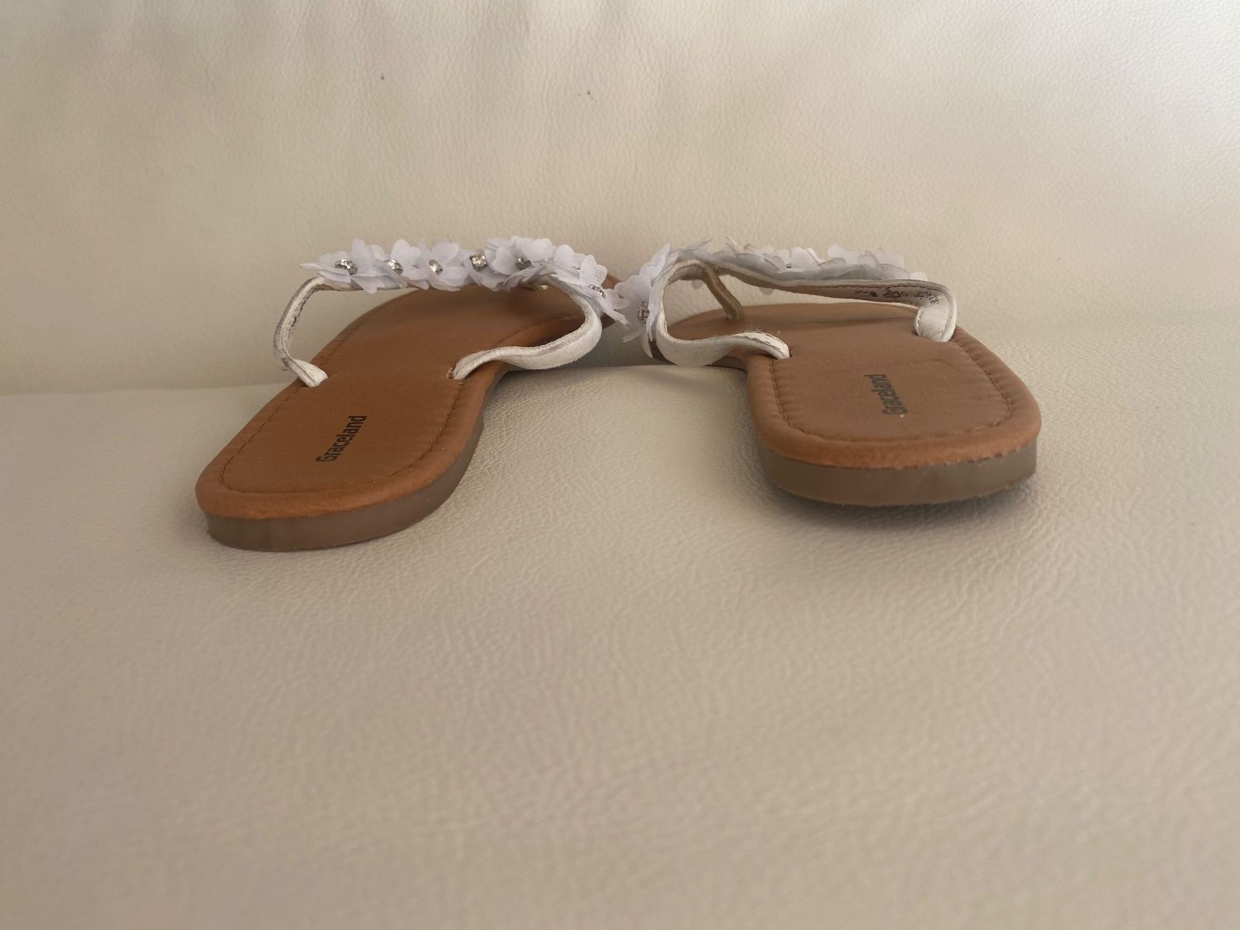 Graceland Chaussures femmes: SUMMERTIME - stilvolle Flip-Flops mit Décor, weiss, 39 – D'occasion à Winkel par ferrari2022 5