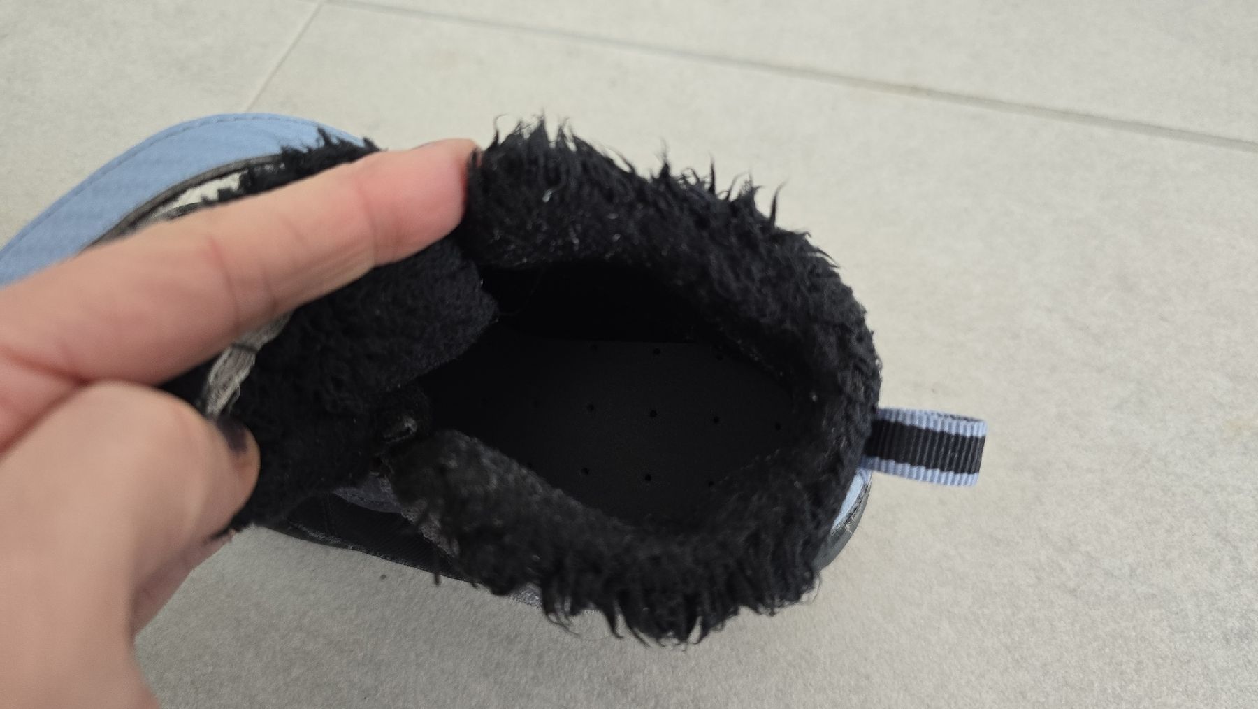 Scarpe per ragazzi: Winterschuhe Quechua gr. 26 wasserdicht – Usato da Wängi venduto da tamaso11 5