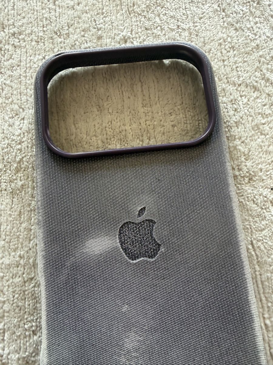 Cover & Protezioni schermo: Coque pour Apple iPhone 17 Pro - bordeaux – Usato da Lausanne venduto da Stephaniesdressing 5