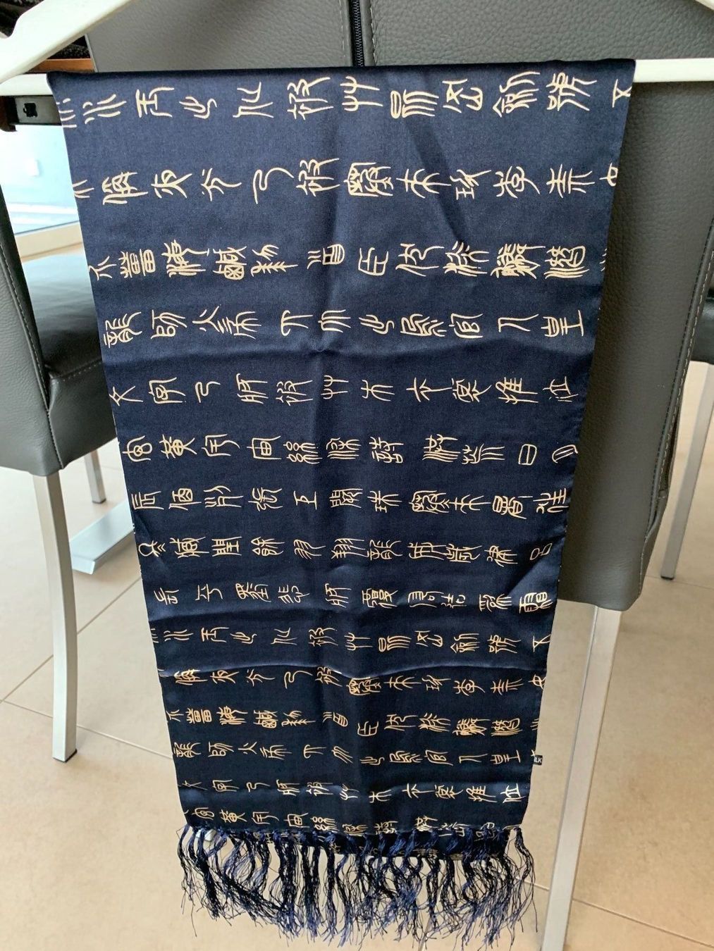 Foulard & Sciarpe: Chinesisches Seidentuch – Nuovo (secondo la descrizione) da Affoltern am Albis venduto da Monica32