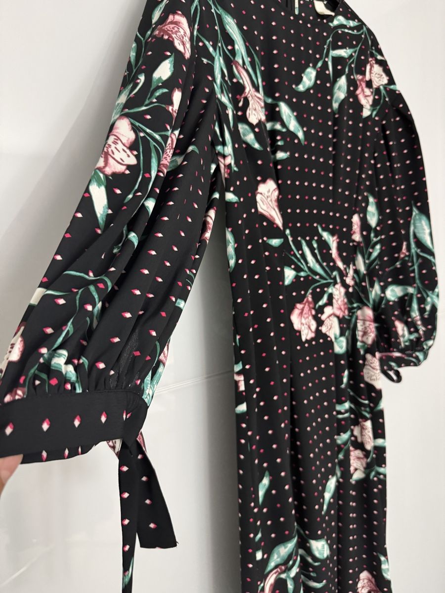H&M Kleider: H&M Kleid in der Gr. 36 im Blumenmuster – Gebraucht aus Grenchen von servet.t 4