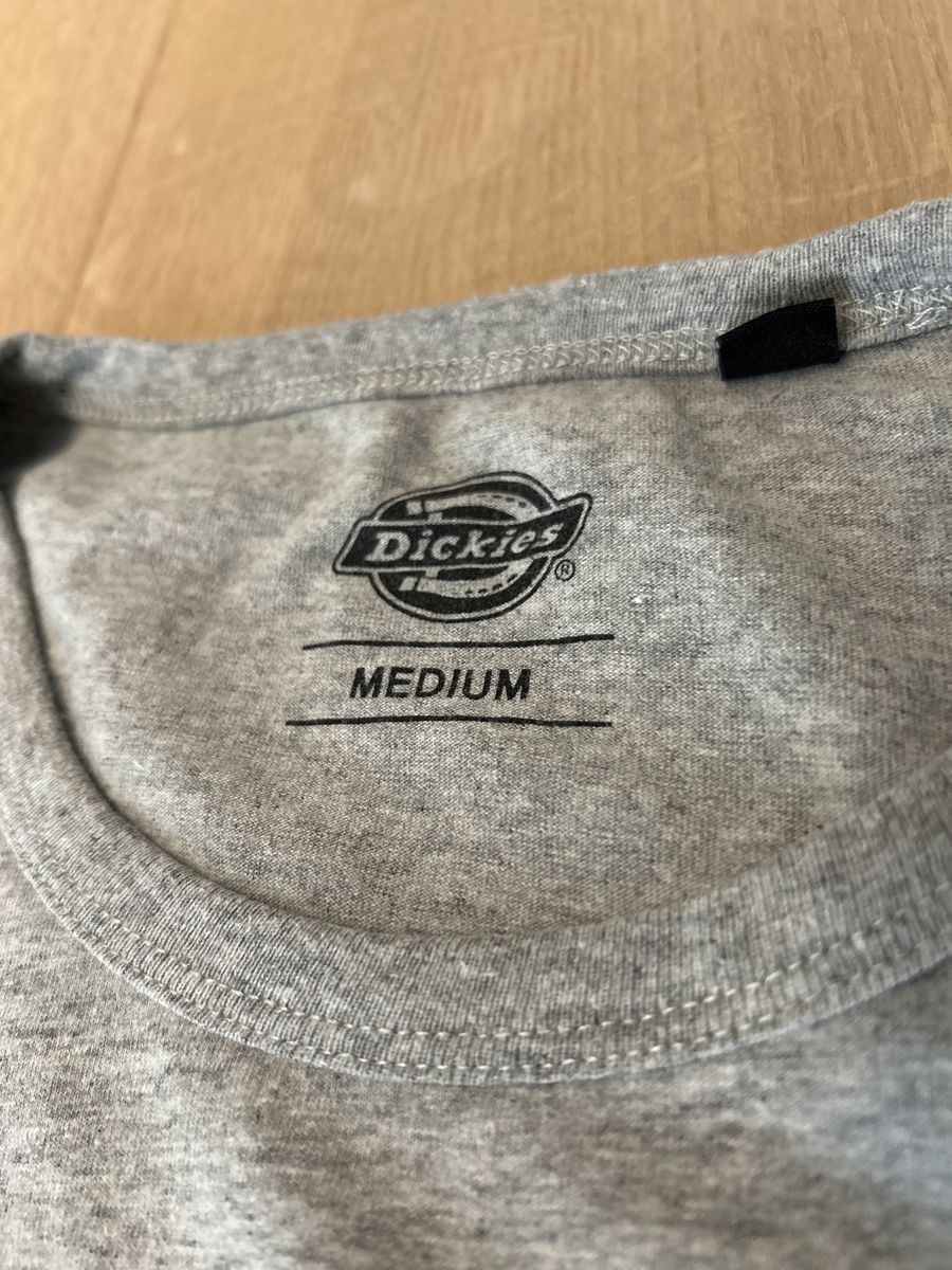 Dickies T-shirt: Dickies T-Shirt – Usato da Schlosswil venduto da dagtz10 4
