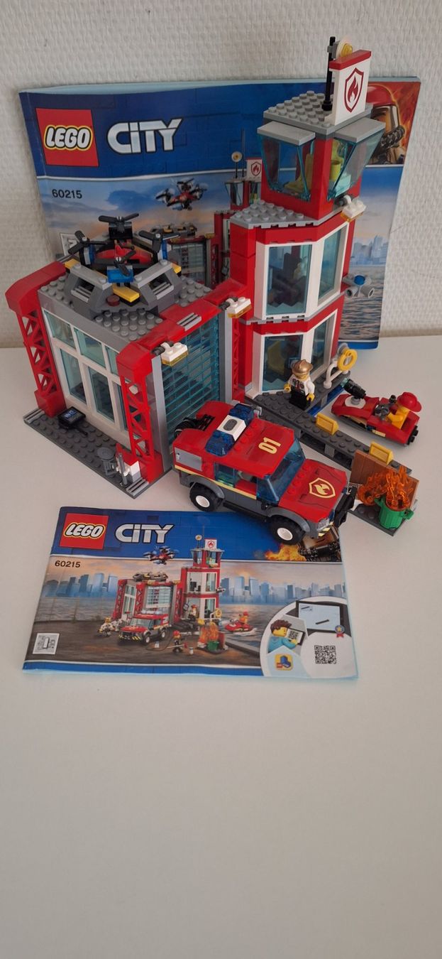 Lego Giocattoli: Lego CITY 60215 – Usato da Gossau SG venduto da mak_28vv